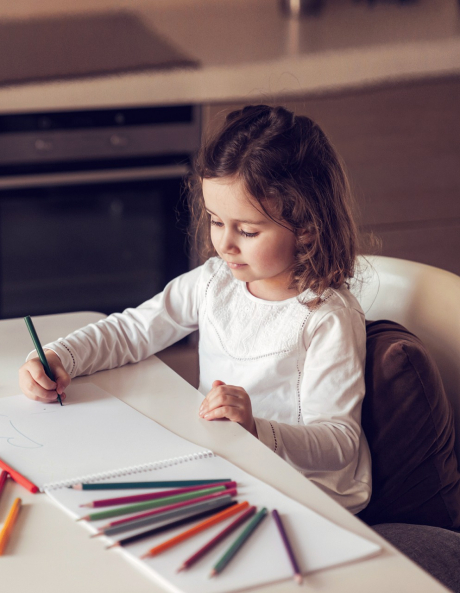 فوائد تعليم الرسم للأطفال